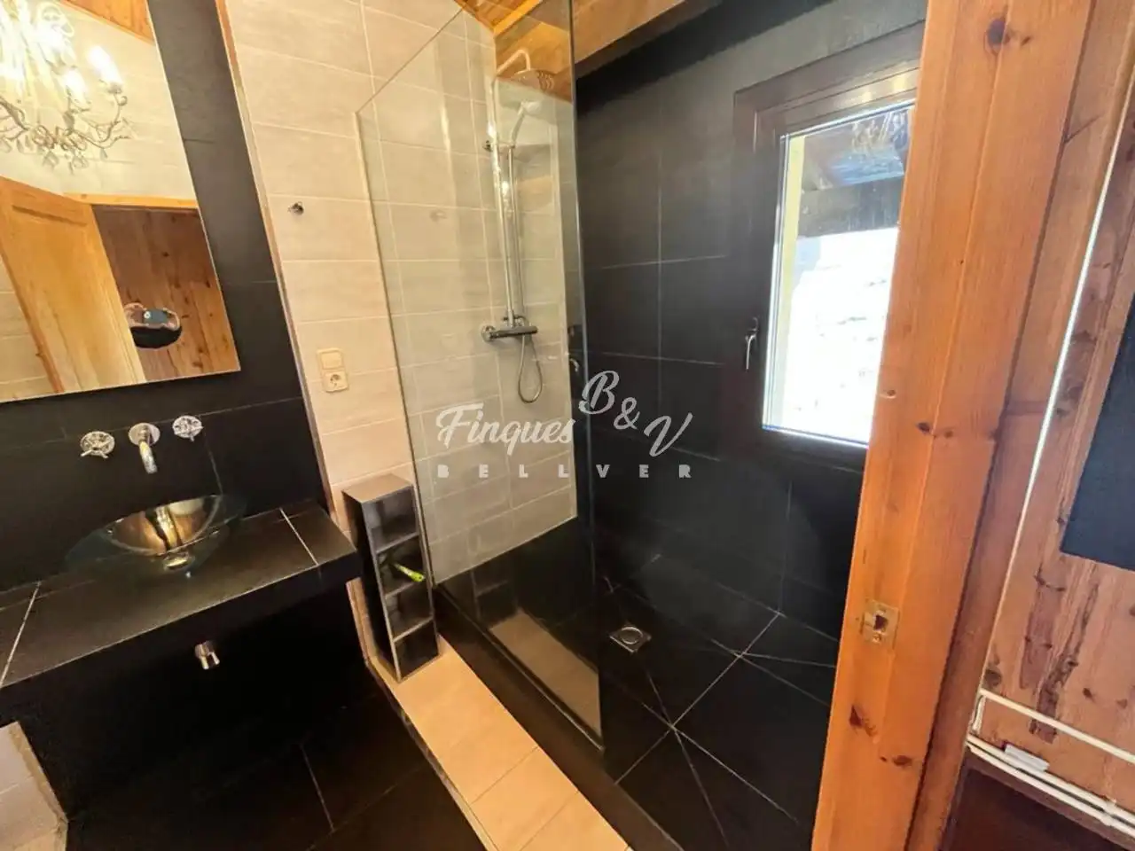 Bathroom of Houses for rent in Dorres  with Heating, Private garden and Parquet flooring