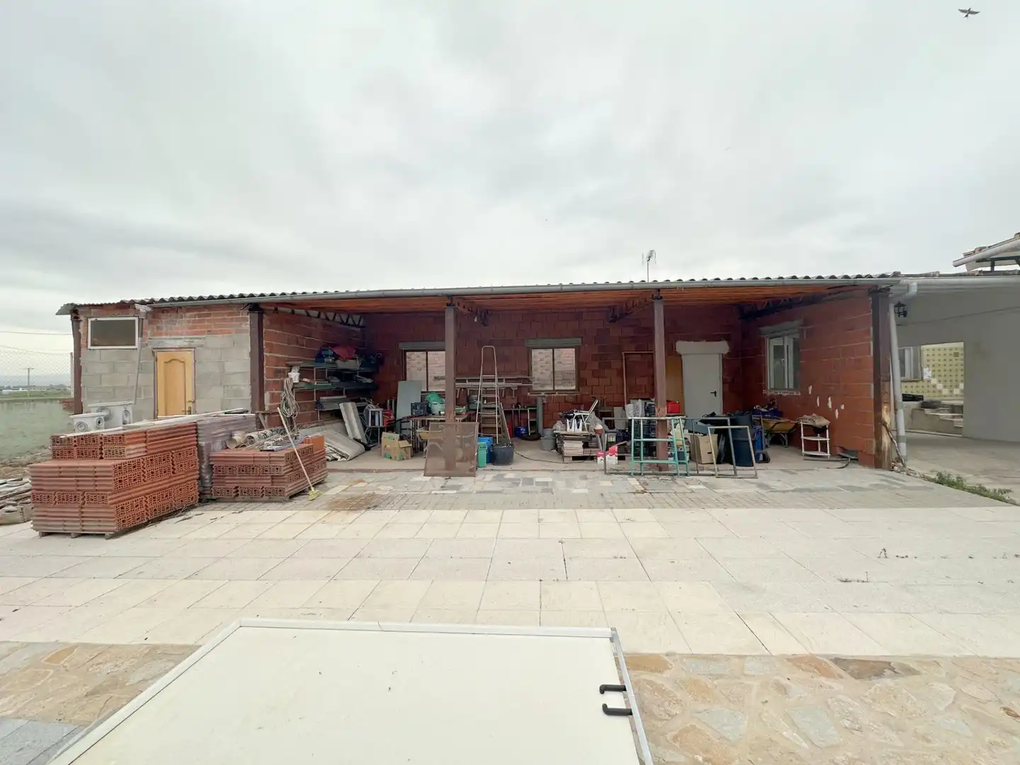 Vista exterior de Casa o xalet en venda en Narros de Saldueña amb Moblat