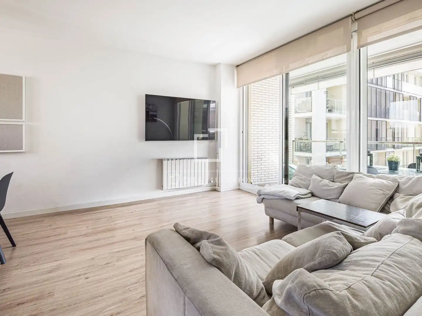 Wohnzimmer von Wohnung zum Verkauf in Sant Cugat del Vallès mit Klimaanlage, Terrasse und Schwimmbad