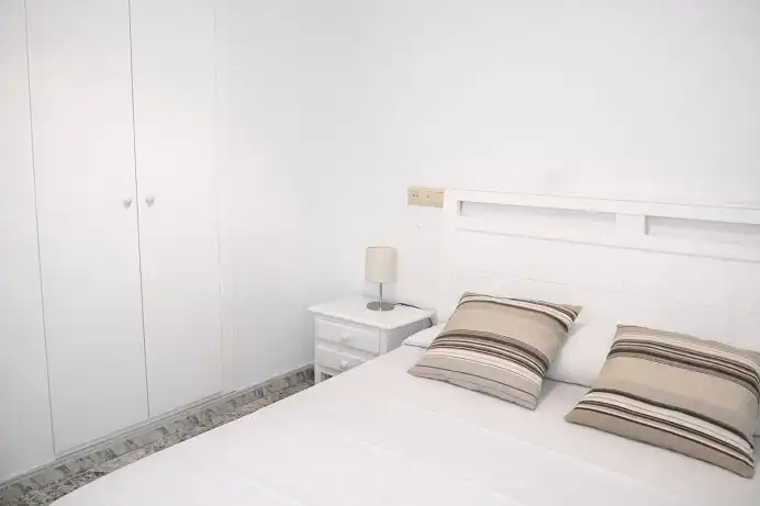 Apartamento con ascensor en alquiler en Avinguda del Papa Luna 10, imagen 10