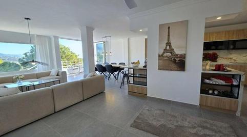 Foto 4 de Dúplex en venda a Los Naranjos, Marbella