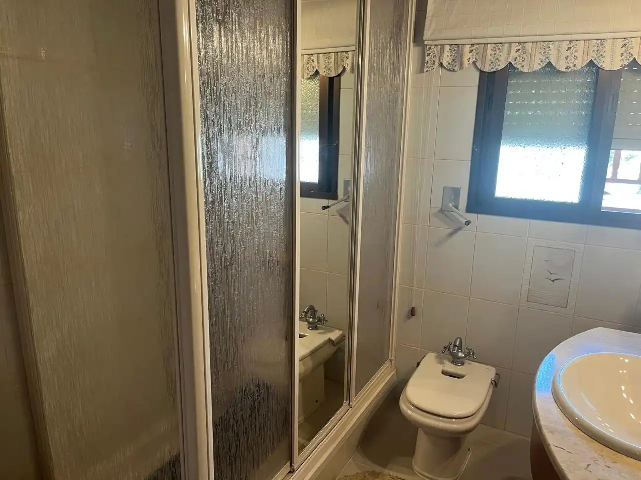 Baño de Casa o chalet en venta en Alicante / Alacant con Aire acondicionado, Jardín privado y Terraza