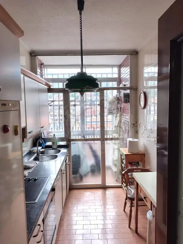 Cuina de Pis en venda en Bilbao  amb Calefacció i Traster