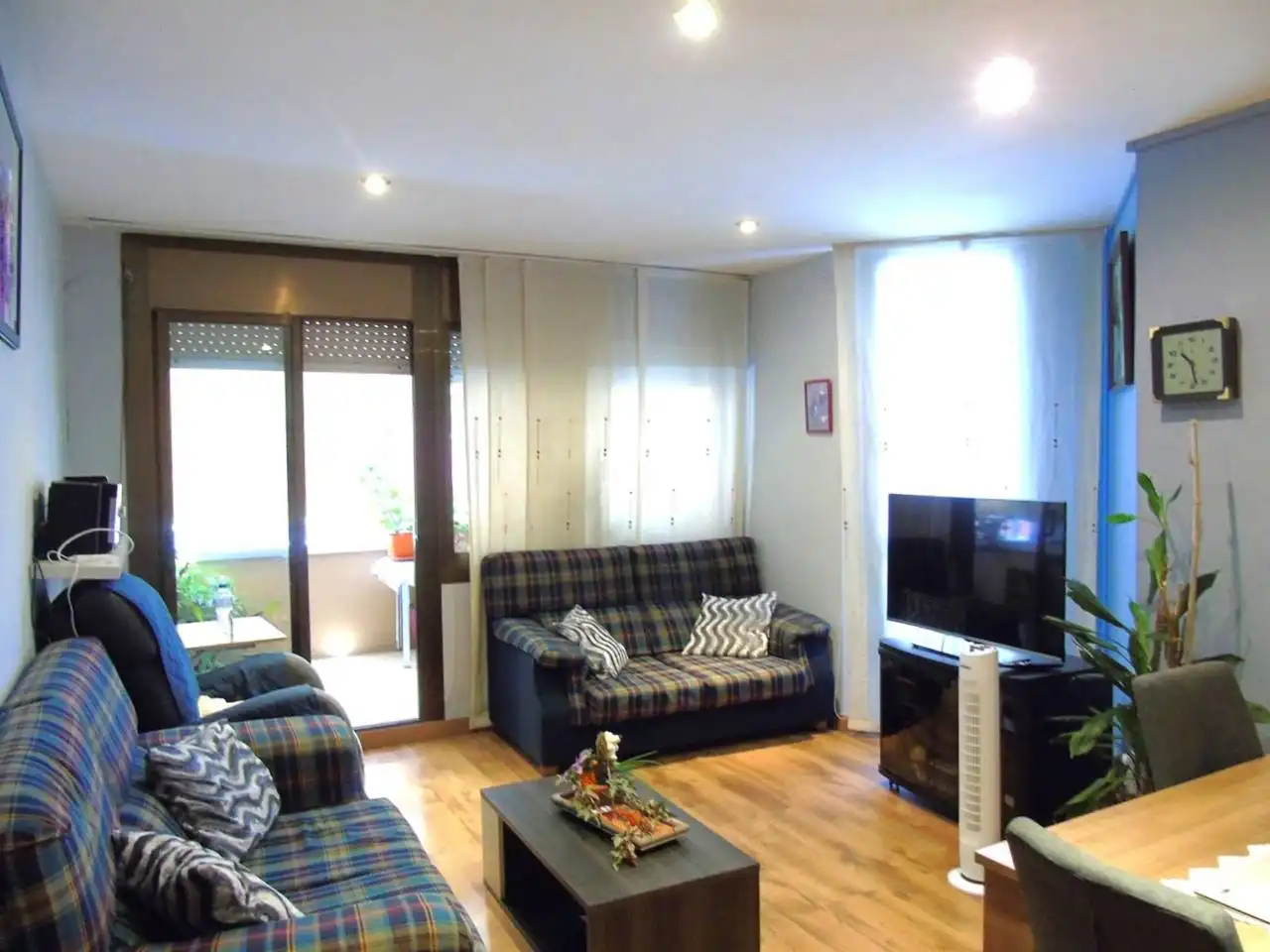 Living room of Flat for sale in Vic  with Heating, Terrace and Furnished