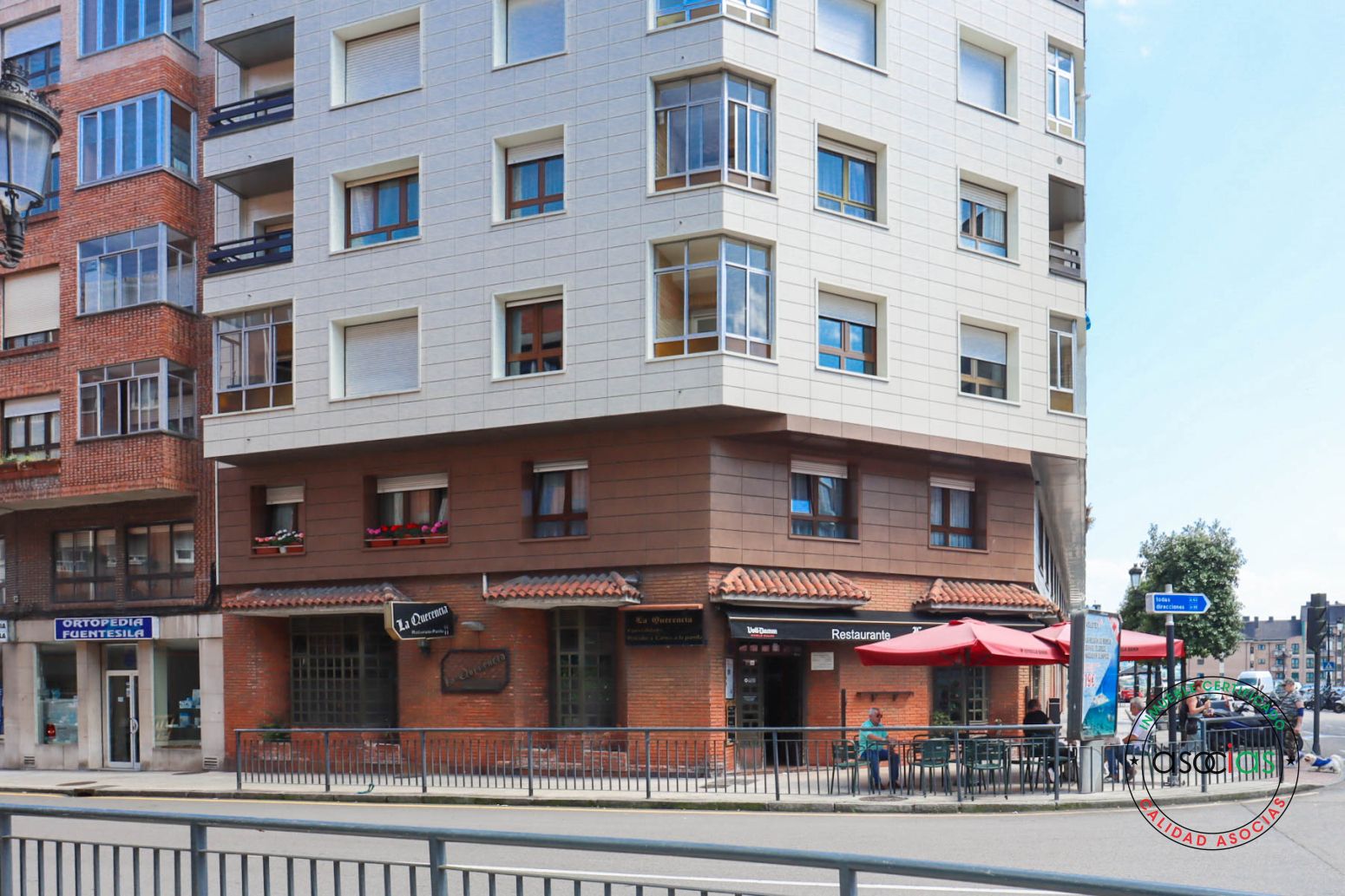 Exterior view of Premises for sale in Oviedo   with Terrace and Furnished