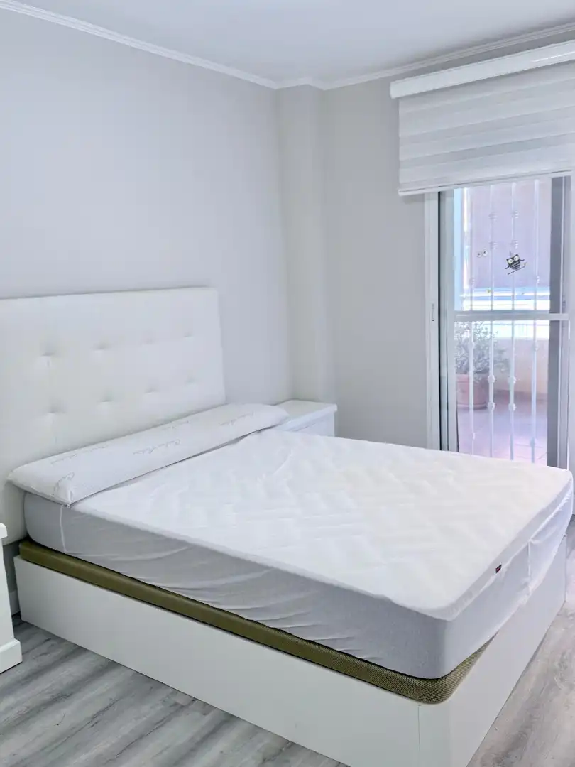 Casa bifamiliare con terrazza in vendita a Carrer Corts Valencianes, imagen 19