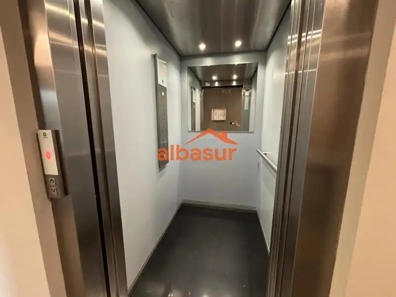 Flat for sale in Córdoba  with Air Conditioner, Terrace and Storage room
