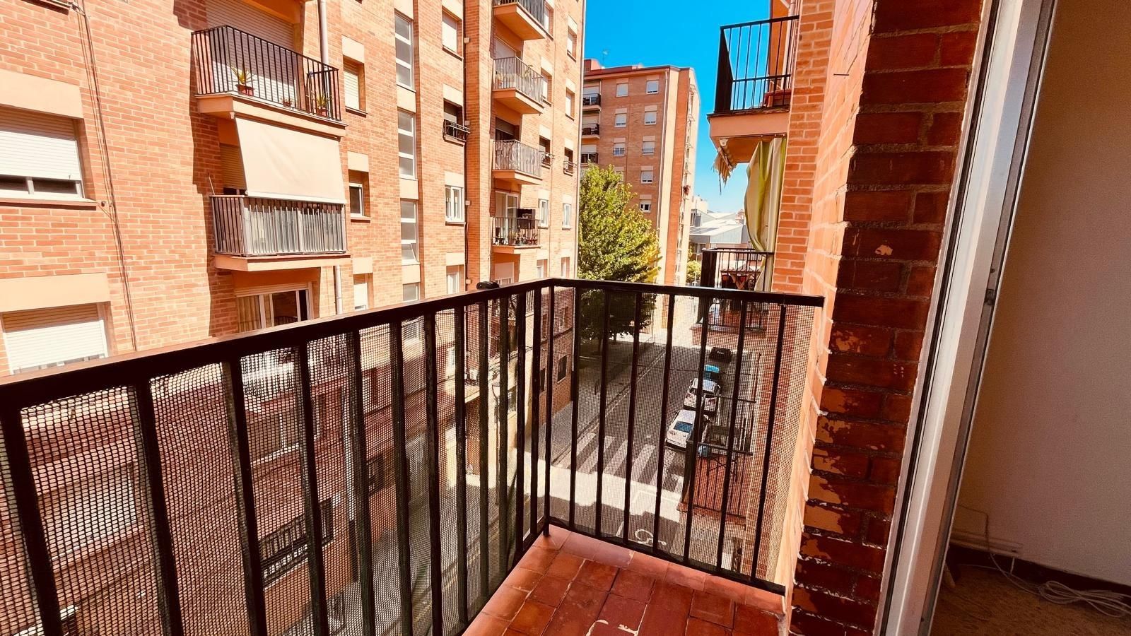 Exterior view of Flat for sale in Terrassa  with Heating and Balcony