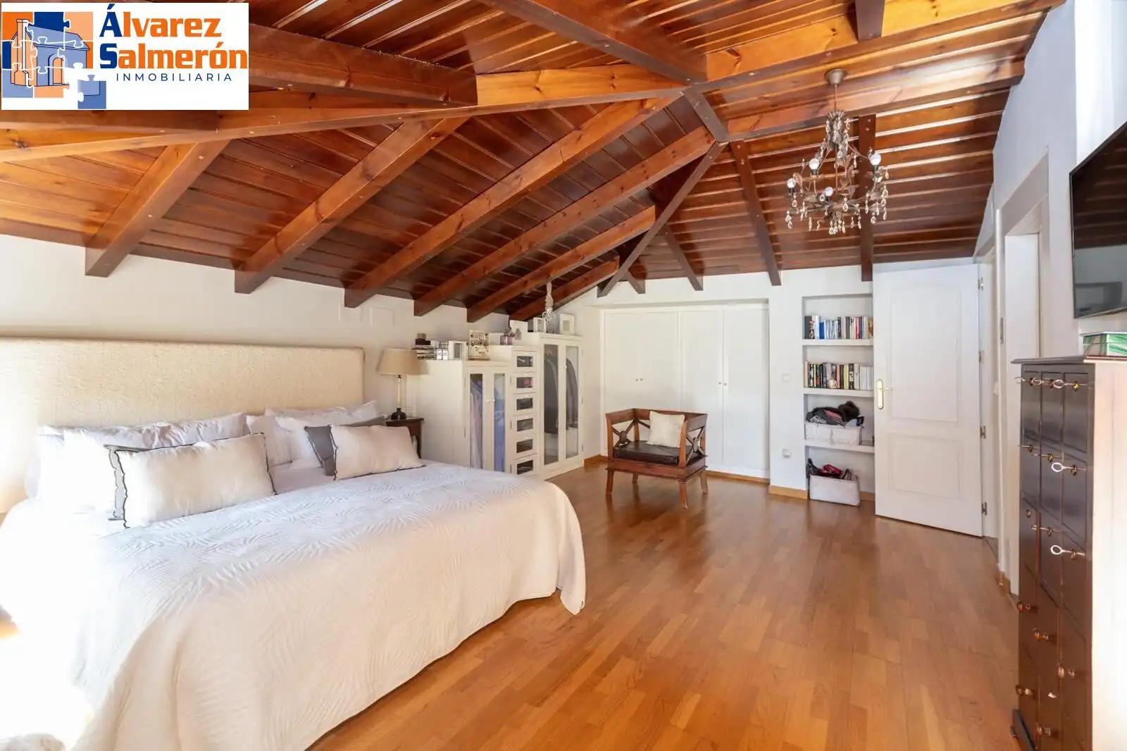 Habitación de Casa adosada en venta en Granada con Aire acondicionado, Calefacción y Terraza