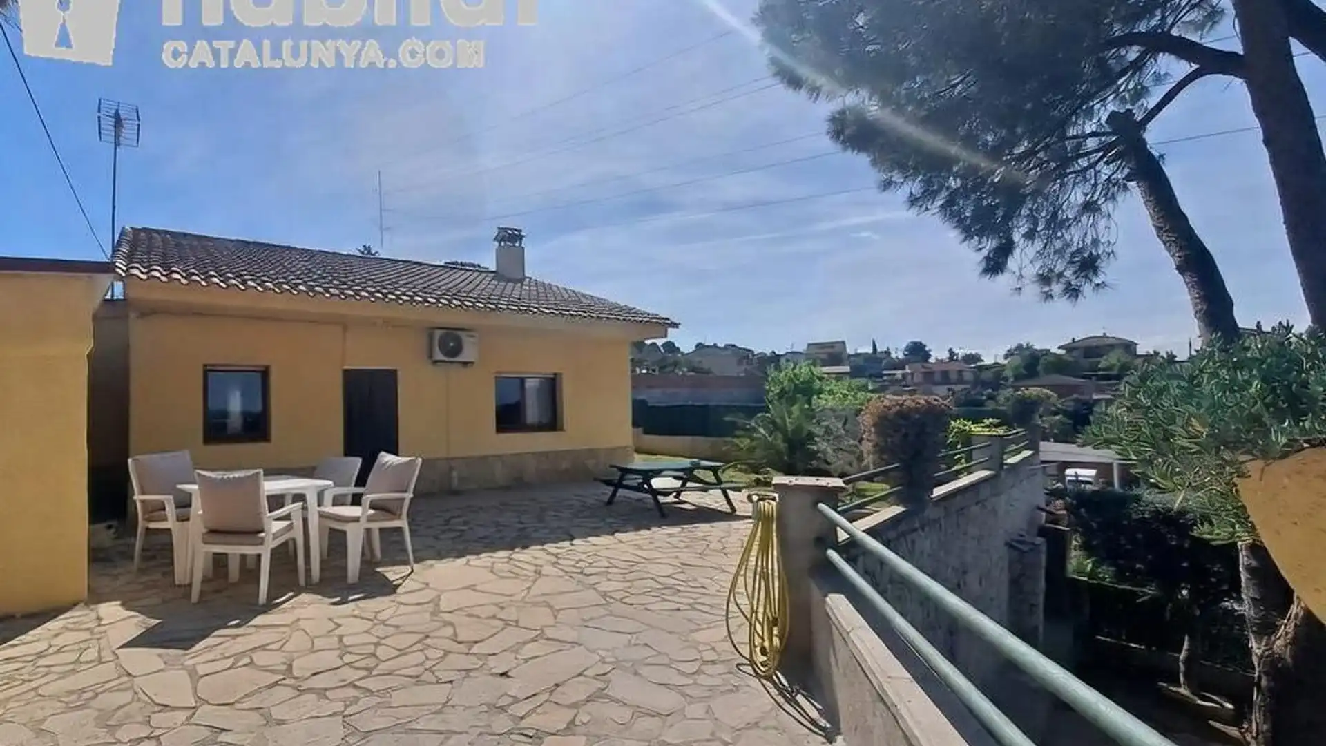 Vista exterior de Casa o xalet en venda en Castellbisbal
