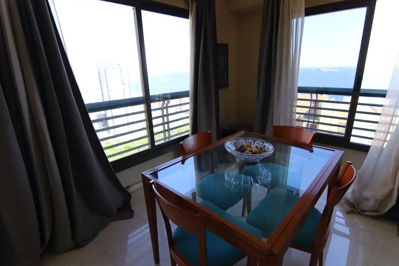 Comedor de Piso en venta en Benidorm con Aire acondicionado, Terraza y Amueblado