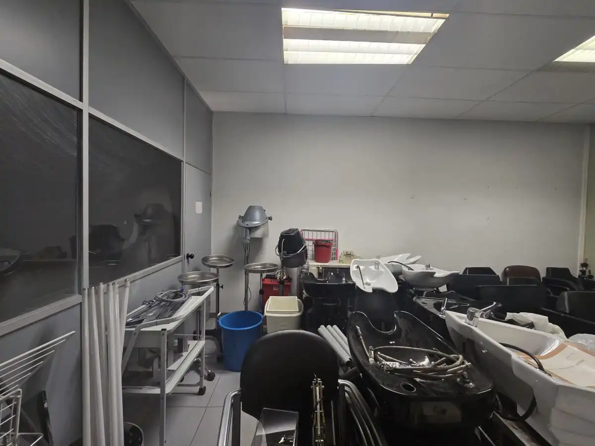 Business premises for sale in corro, imagen 14