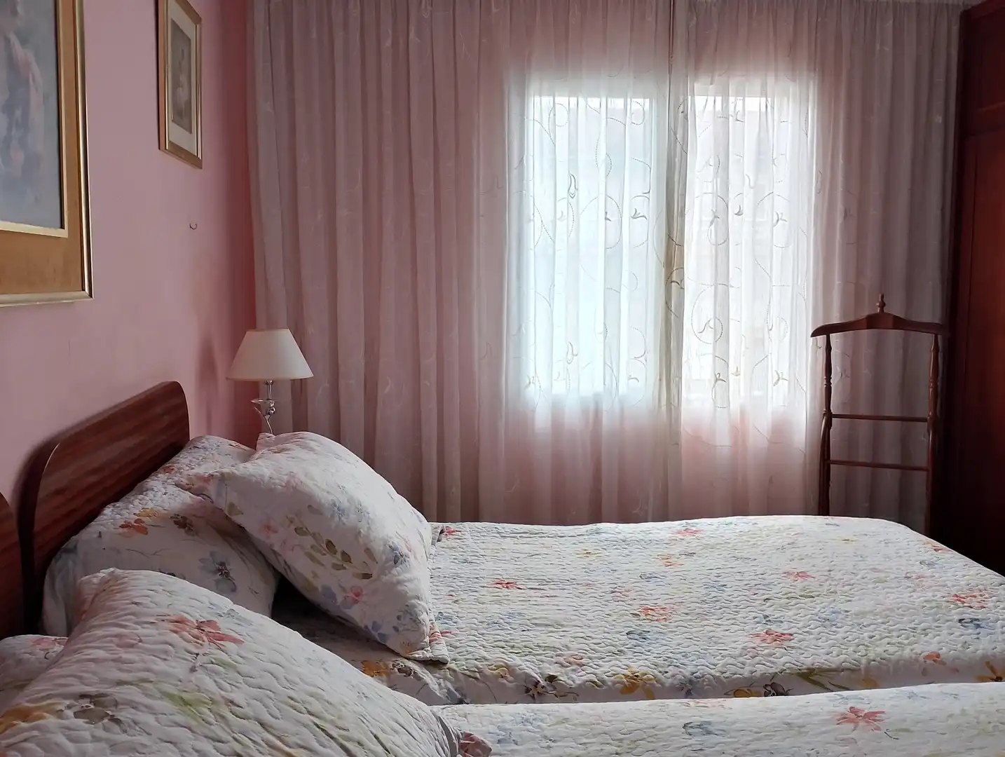 Bedroom of Flat for rent in Donostia - San Sebastián   with Heating, Parquet flooring and Furnished