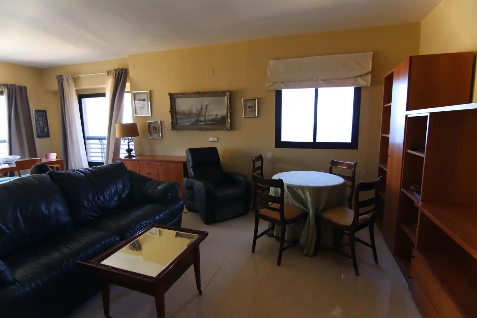 Sala de estar de Piso en venta en Benidorm con Aire acondicionado, Terraza y Amueblado
