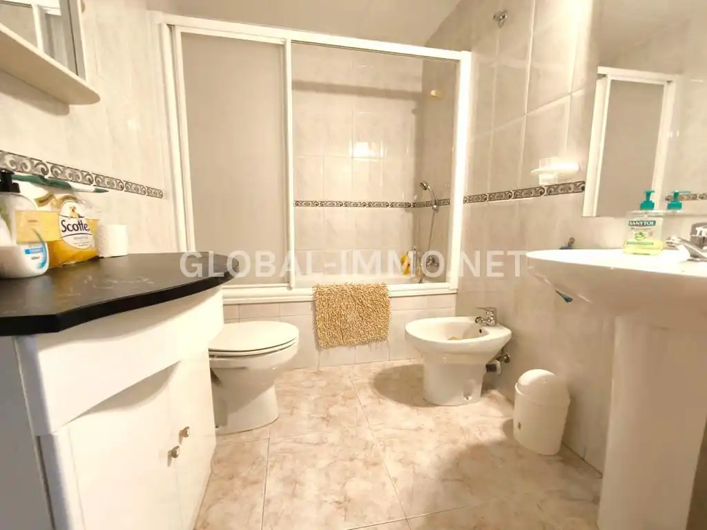 Bathroom of Apartments for sale in Roses  with Air Conditioner, Heating and Terrace
