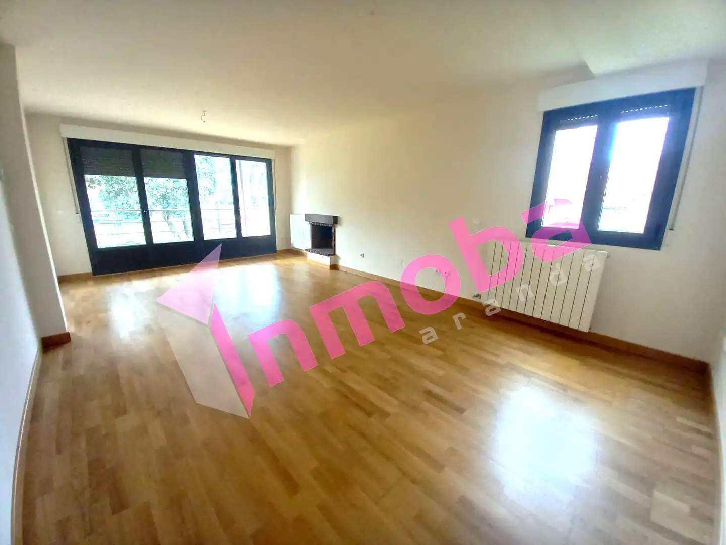 Sala de estar de Casa o chalet en venta en Aranda de Duero con Jardín privado, Parquet y Terraza