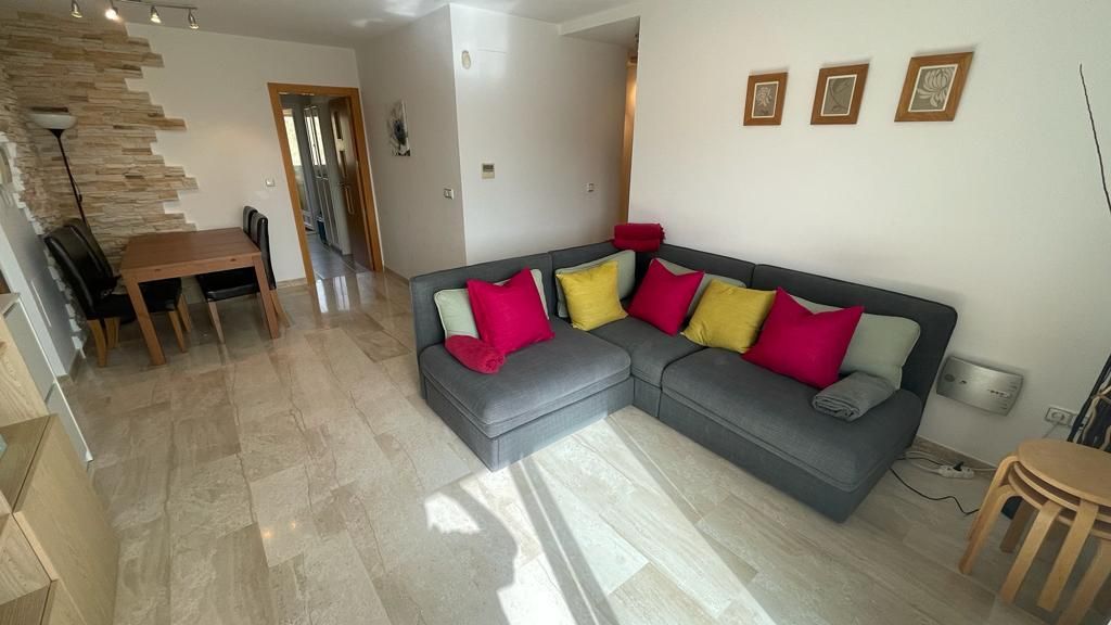 Attic to rent in Calle Alcacil, Gea y Truyols
