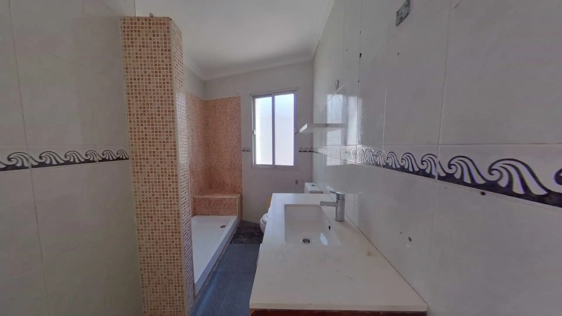 Bathroom of Flat for sale in La Línea de la Concepción