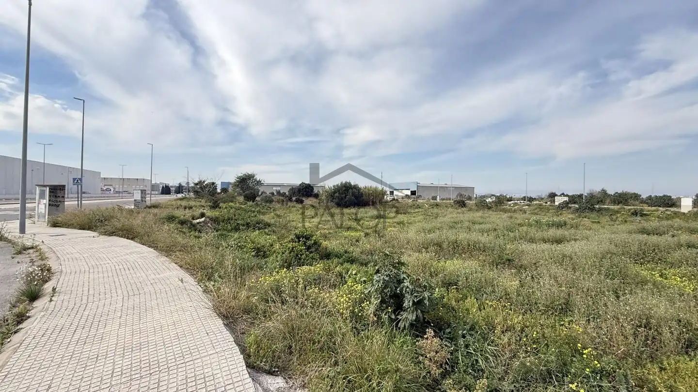 Terrenys i solars en venda a La Pobla Llarga, imagen 2