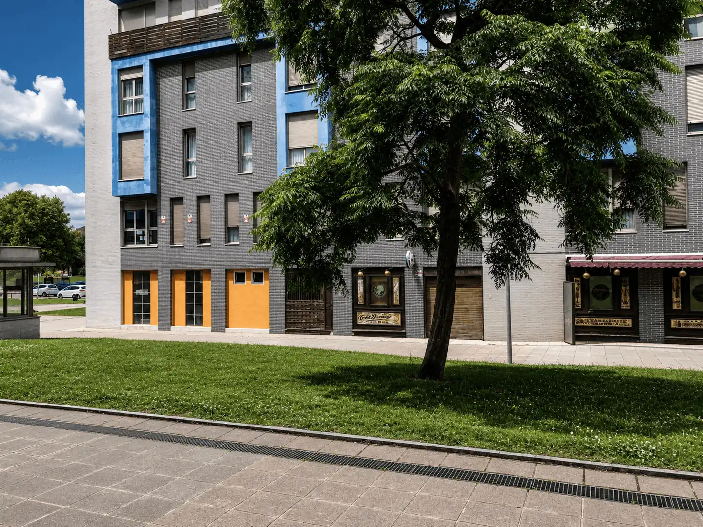 Außenansicht von Geschaftsraum zur Miete in Santander