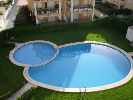 Piscina de Planta baixa de lloguer en Xeraco amb Aire condicionat, Terrassa i Moblat
