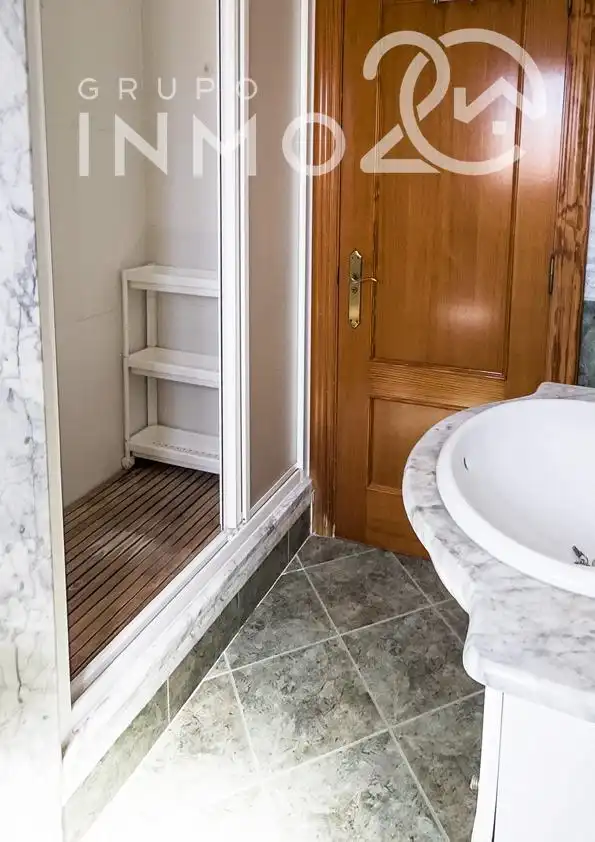 Baño de Casa adosada en venta en Sueca con Aire acondicionado, Calefacción y Jardín privado