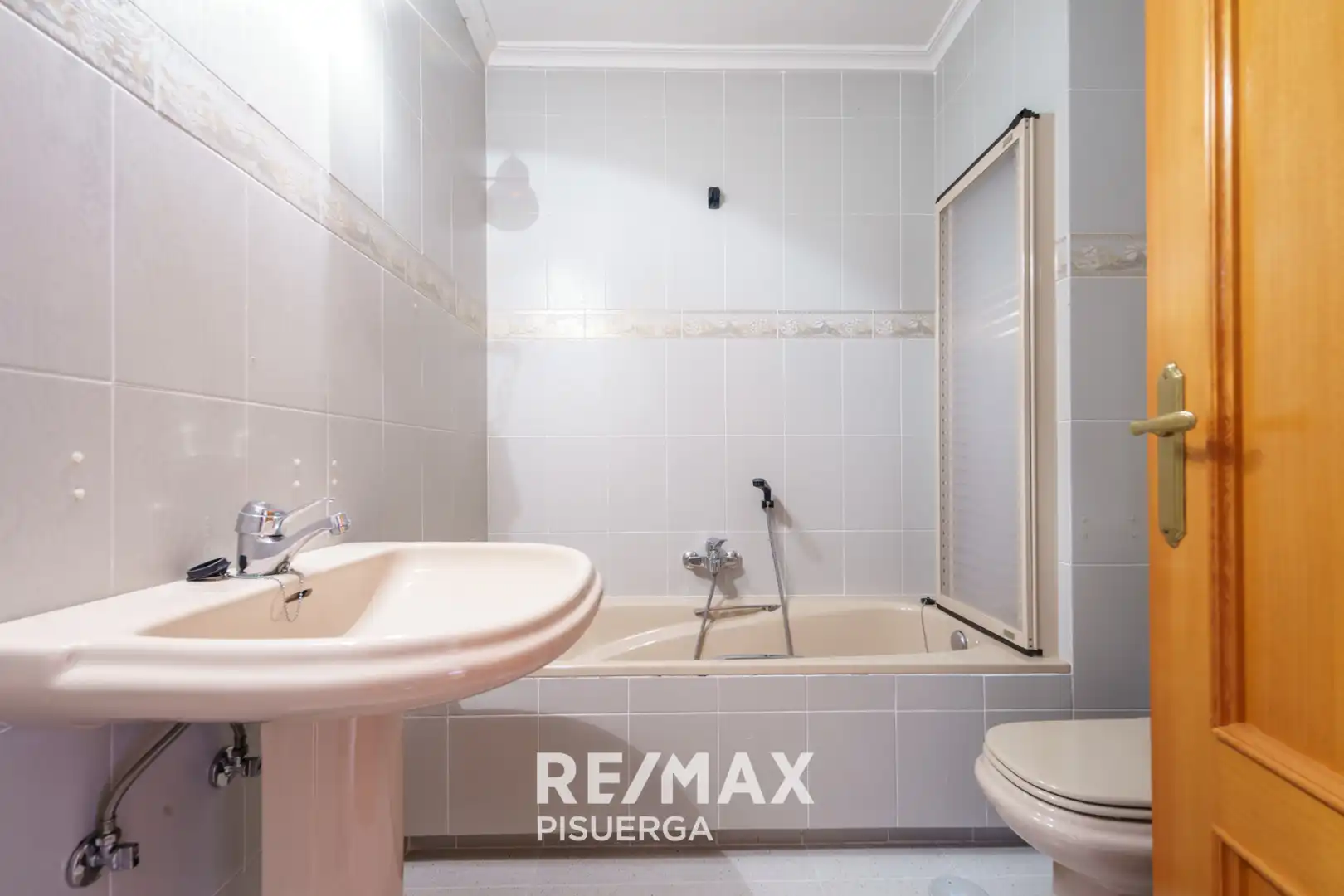 Chalet con jardín en venta en Calle Castilla y León 1, imagen 59