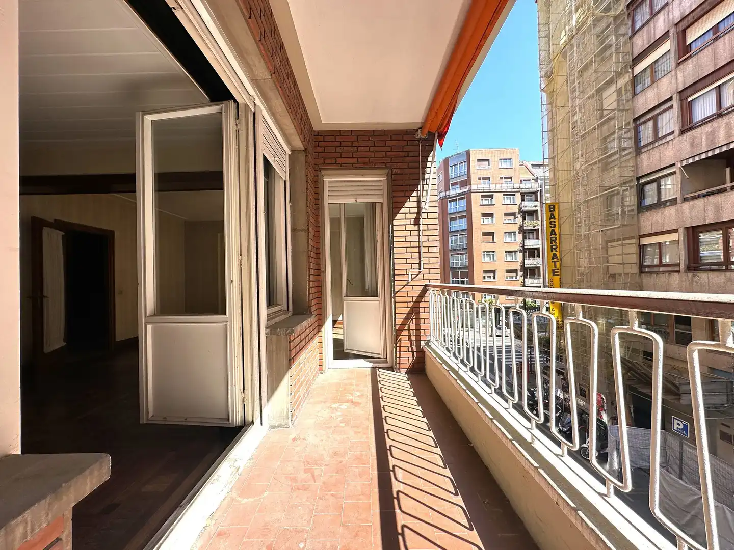 Flat with terrace for sale in Rodriguez Arias