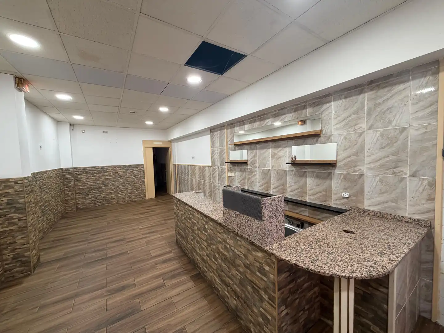 Local comercial en venta en Carrer de Rourell 3, imagen 4