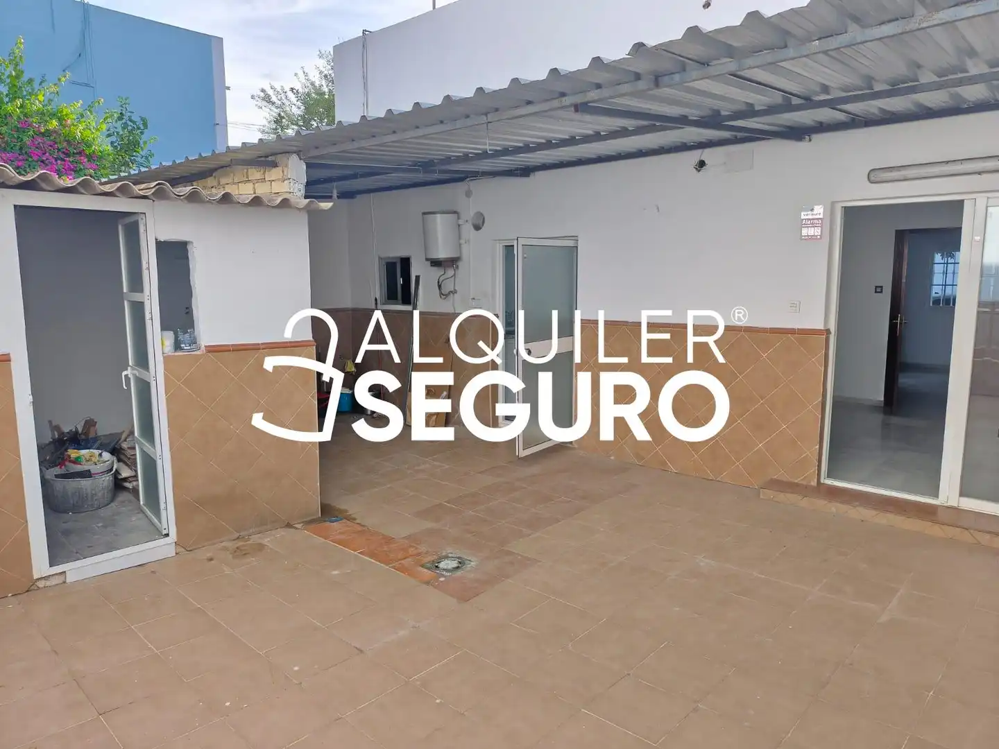 Parking de Casa o chalet de alquiler en Gelves, Sevilla