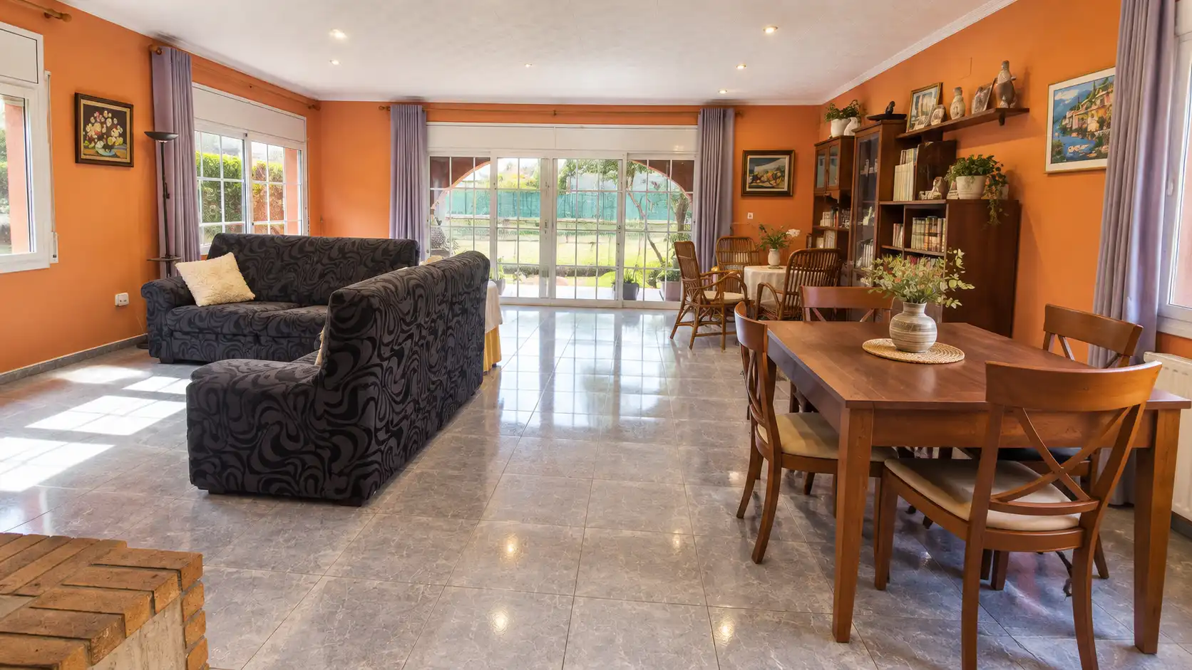 Dining room of Houses for sale in Llers, Girona