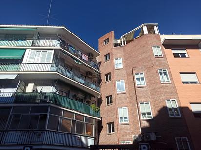 Exterior view of Flat for sale in  Madrid Capital  with Air Conditioner and Terrace