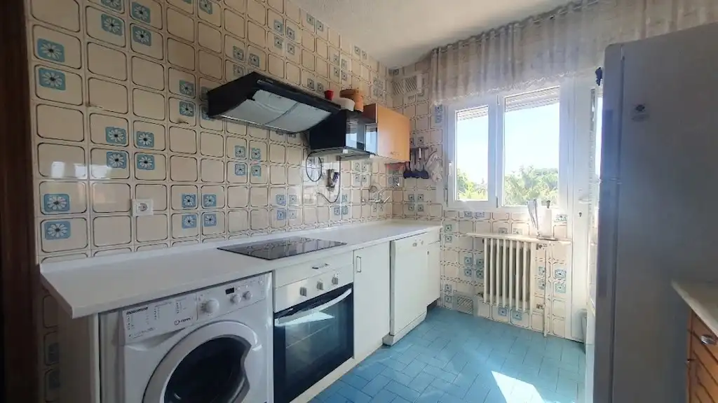 Cuina de Casa o xalet en venda en Valdemorillo amb Calefacció, Jardí privat i Terrassa