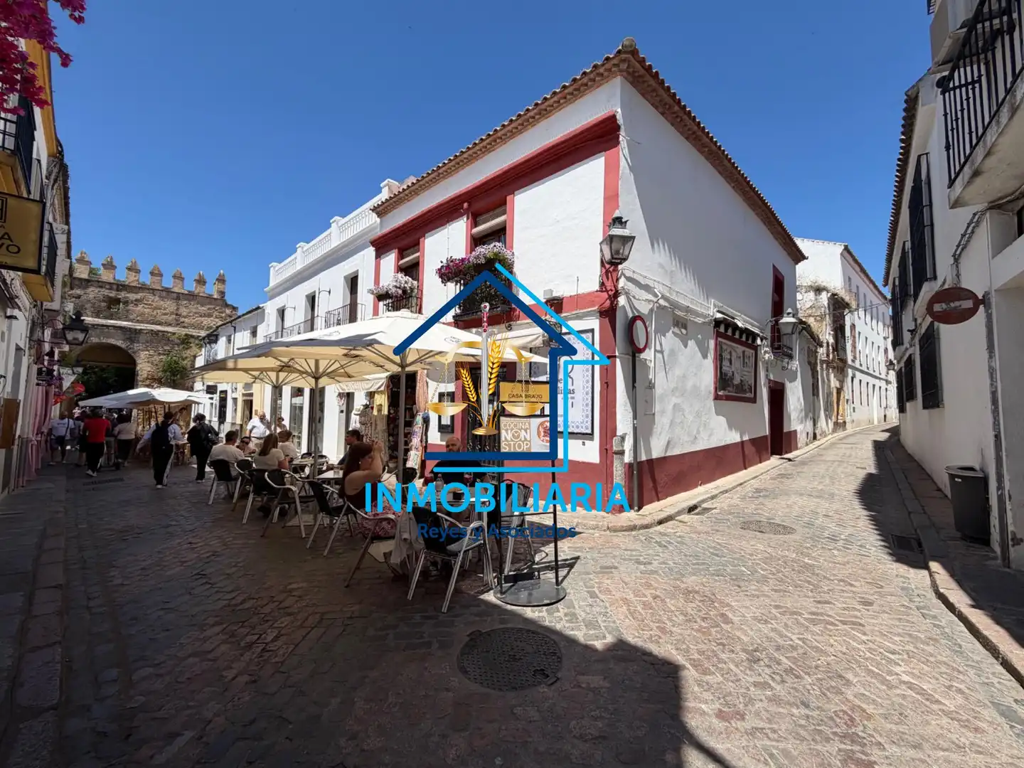 Vista exterior de Local en venta en Córdoba con Aire acondicionado