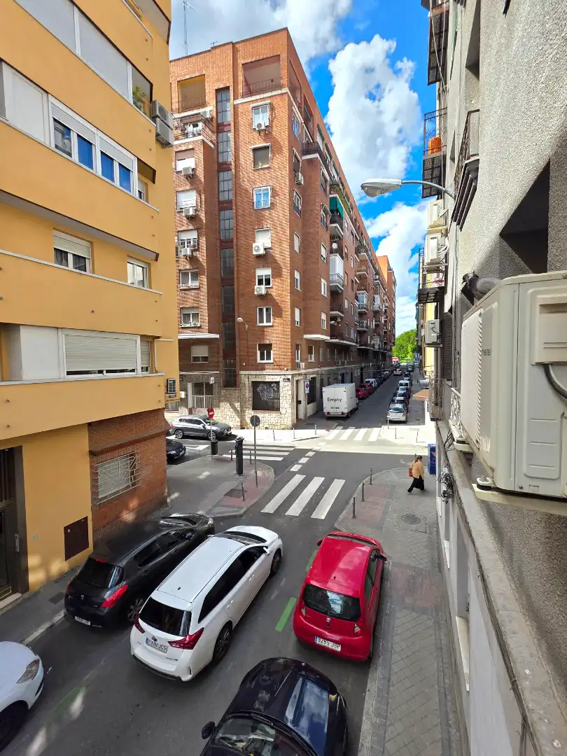 Vista exterior de Pis en venda en Madrid amb Aire condicionat, Calefacció i Parquet