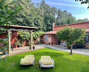 Jardí de Casa o xalet de lloguer en Brión amb Calefacció, Jardí privat i Terrassa