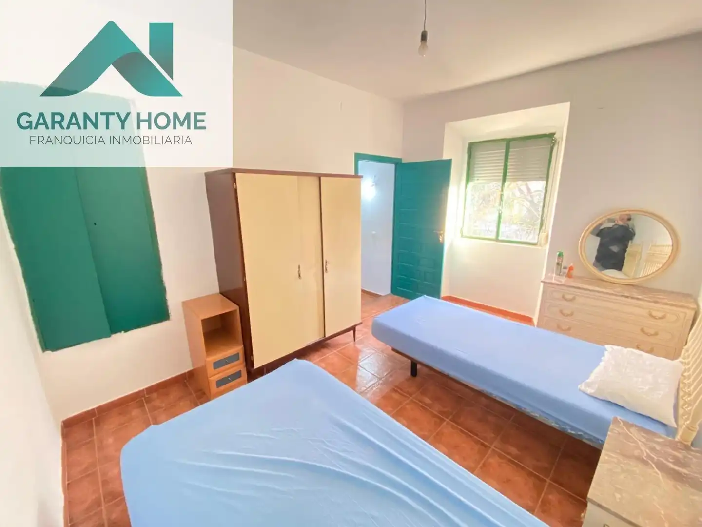 Habitación de Finca rústica de alquiler en Jaén con Amueblado y Piscina comunitaria
