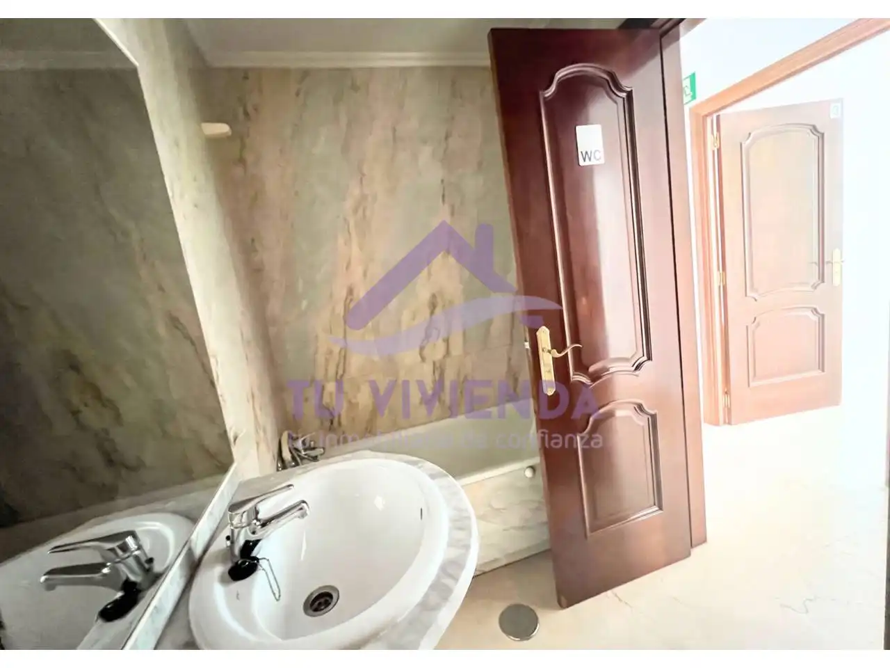 Office space with lift to rent in Calle Santiago 7, imagen 10