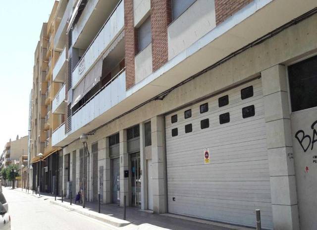 Garaje en Venta en AMADEU VIVES en Molins de Rei