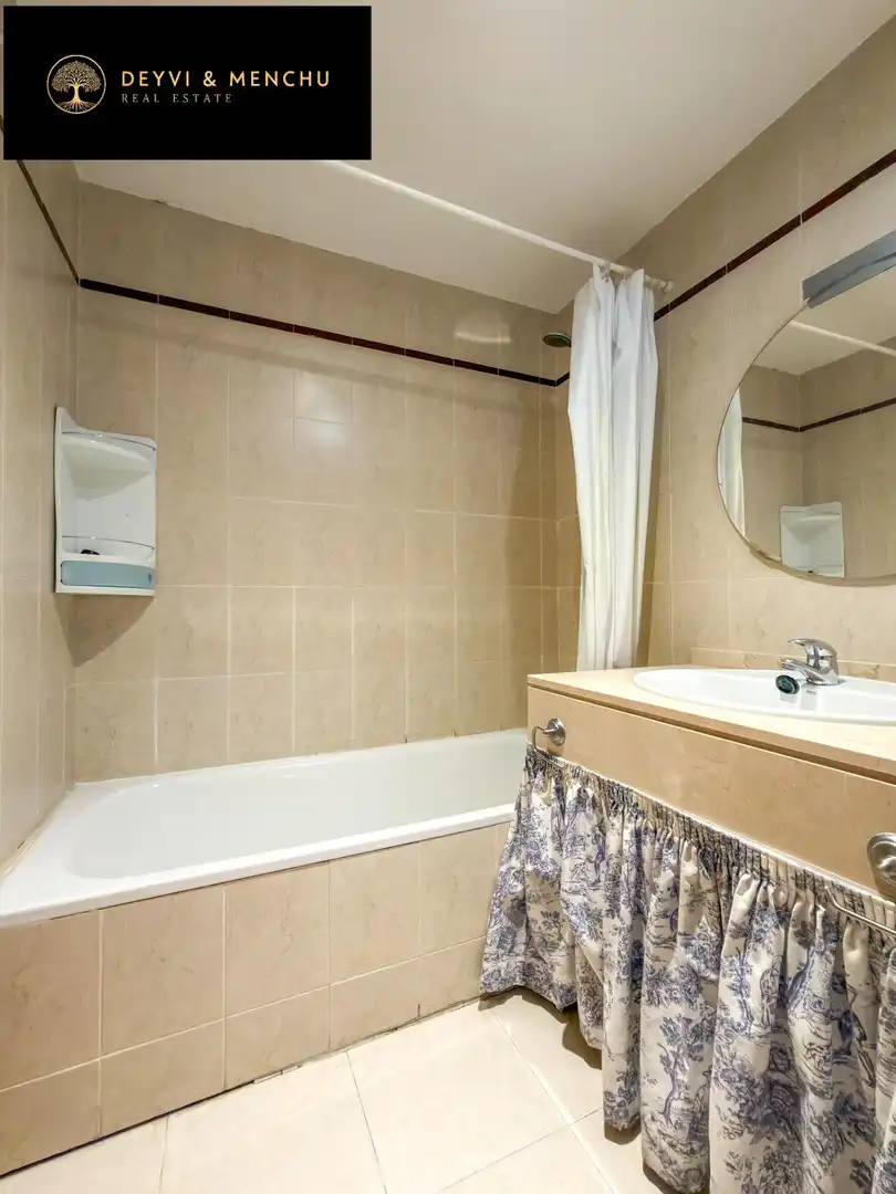 Piso en venta en ALCALDE HENCHE DE PLATA, Sanchinarro