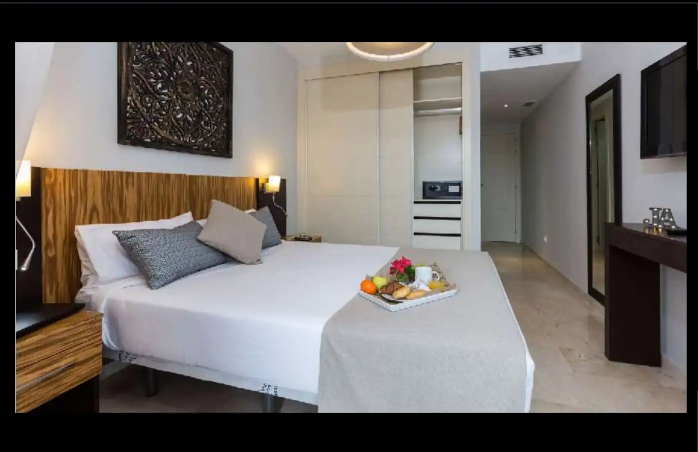Habitación de Piso en venta en Estepona con Aire acondicionado, Jardín privado y Terraza