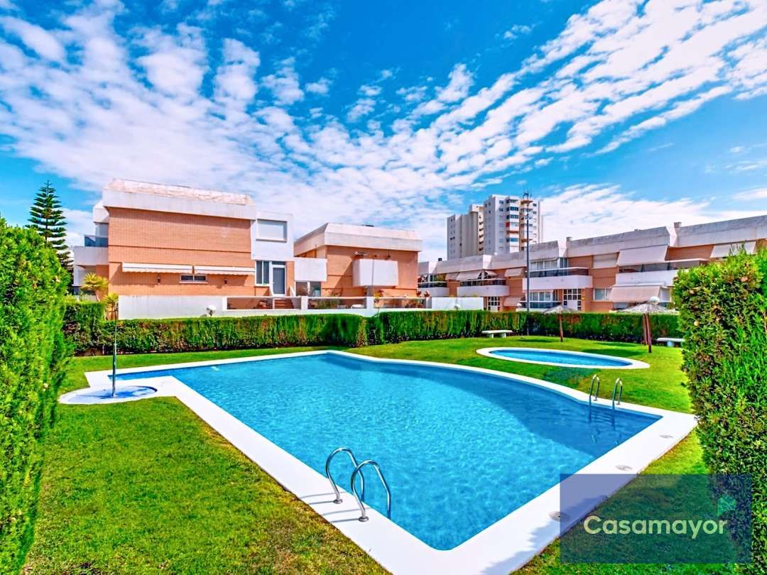 Piscina de Casa o xalet de lloguer en Alicante / Alacant amb Aire condicionat, Calefacció i Forn