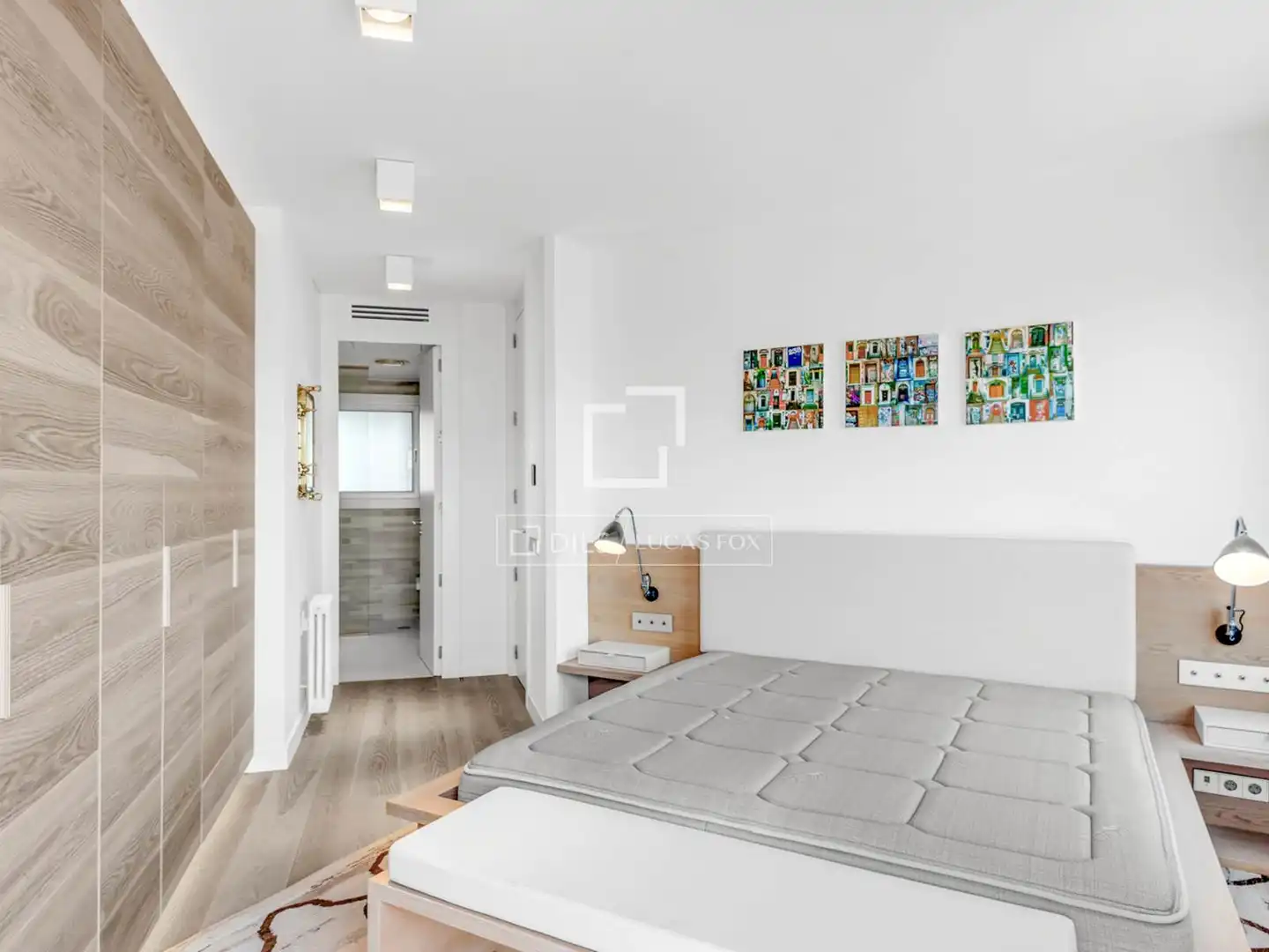 Bedroom of Attic for sale in Barcelona  with Air Conditioner, Heating and Parquet flooring