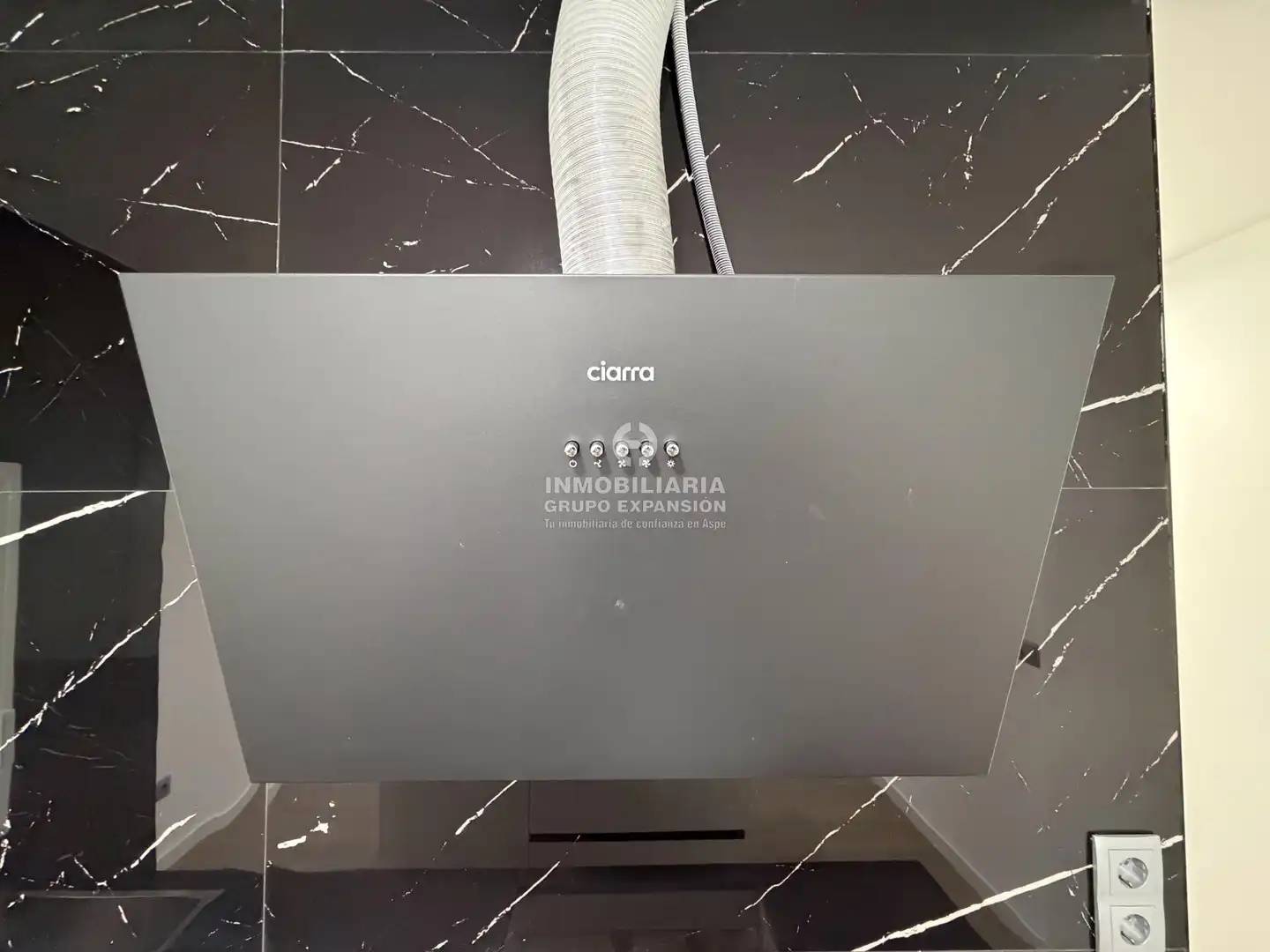 Vista exterior de Planta baja en venta en Aspe