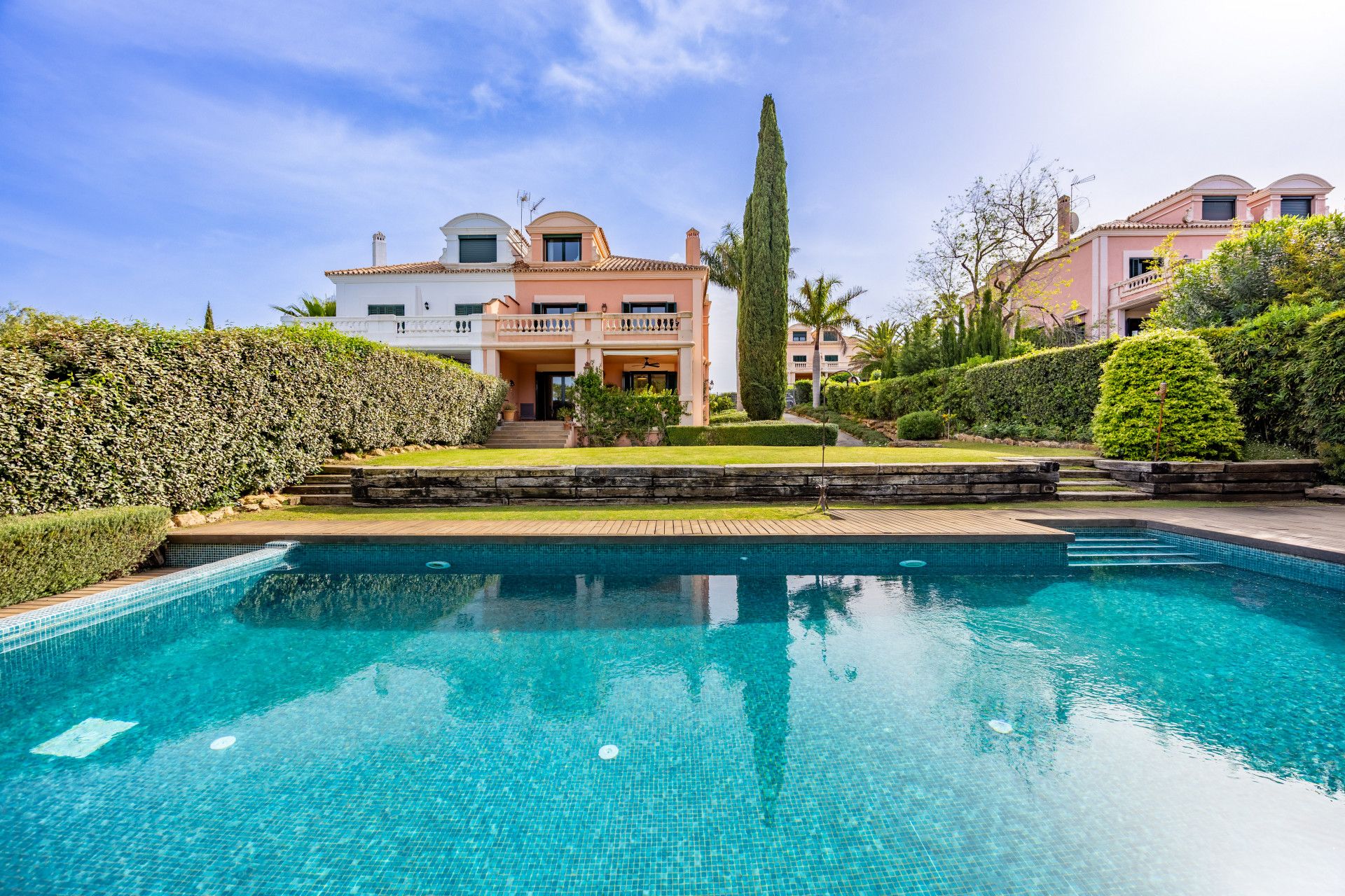 Jardí de Casa adosada en venda en Sotogrande amb Aire condicionat, Calefacció i Jardí privat