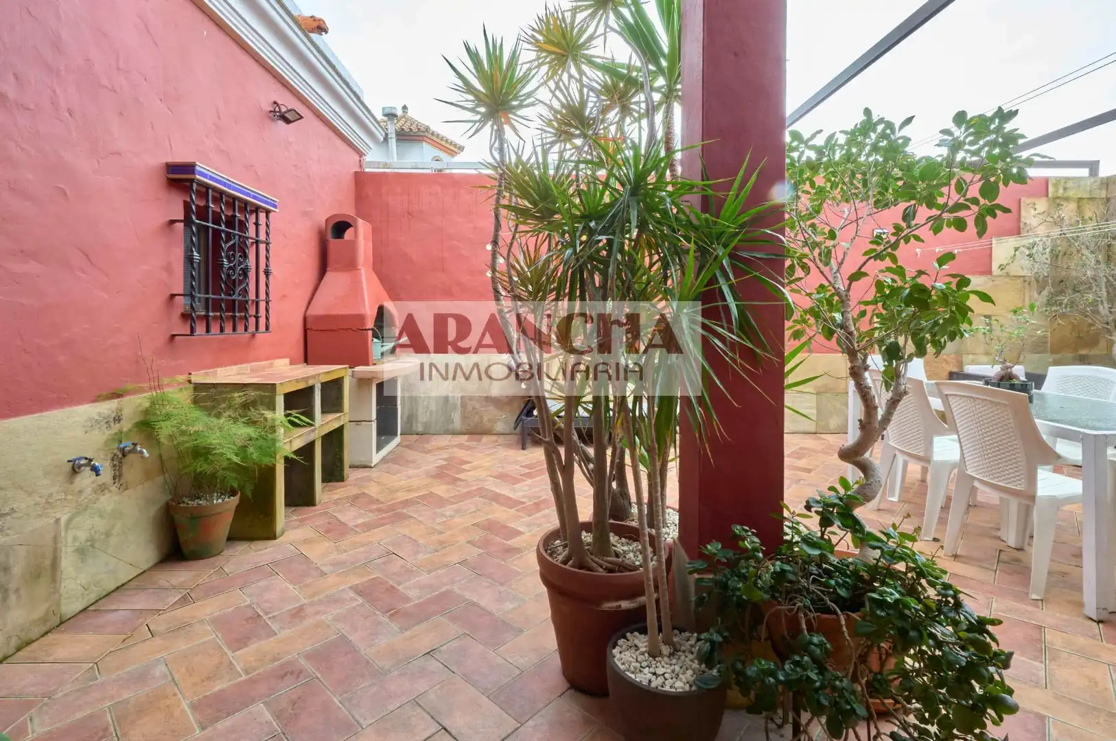 Garden of Houses for sale in Chipiona  with Air Conditioner, Terrace and Storage room