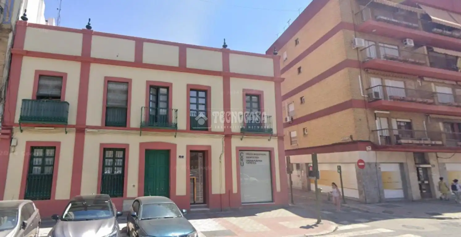 Flat for rent in Triana Casco Antiguo