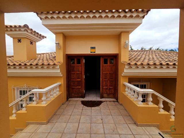 Casa-chalet en Venta en Urbanizacion Las Rosas en Valle San Lorenzo