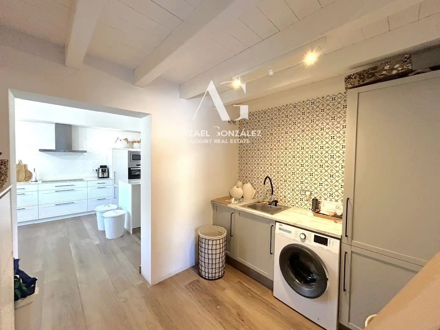 Kitchen of Houses for sale in Cabuérniga, Cantabria