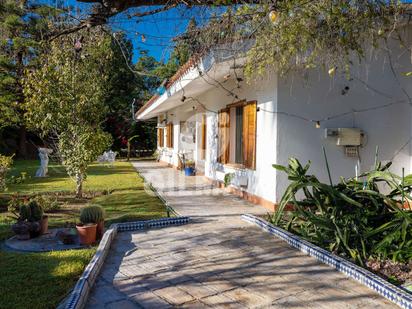 Exterior view of House or chalet for sale in Camas  with Air Conditioner, Heating and Private garden